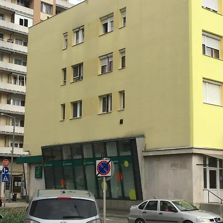 Central * Zalaegerszeg